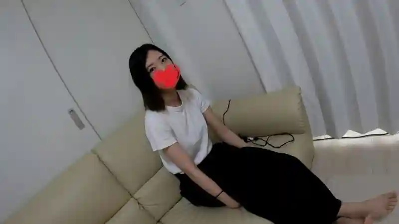 FC2-PPV-4773576 Super realistic real cuckold! At the newlyweds' home ♡ While wondering when her husband will come home, he fucks the slutty wife and cums inside her ♡