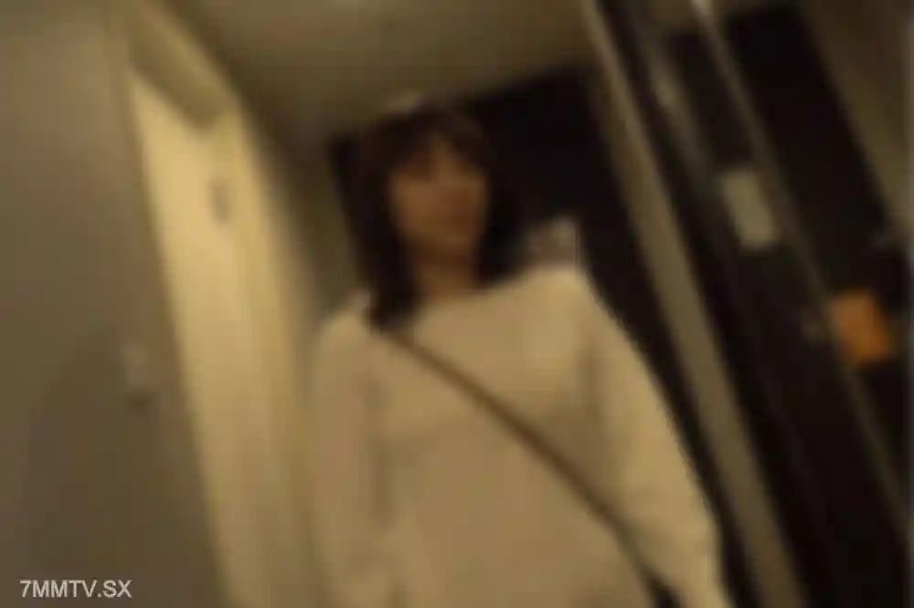 FC2-PPV-4702428 [Business shot] The front side is my i-ya store clerk, the back side is a sensual person.