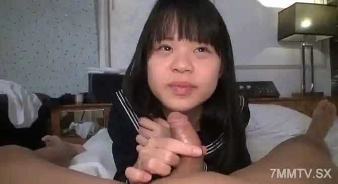 FC2-PPV-4692217 Beautiful, pure handmade clothes, a deep love affair with a woman, and a huge oily love inside her pussy!