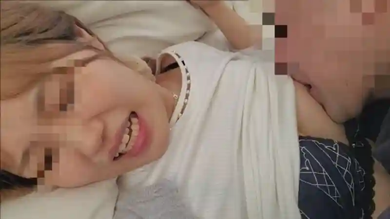 FC2-PPV-4647280 She borrows the money without her husband's knowledge, but is unable to repay it, so he takes her to his room, gropes her body, and although she resists in vain, he ejaculates a large amount of semen from someone other than his husban