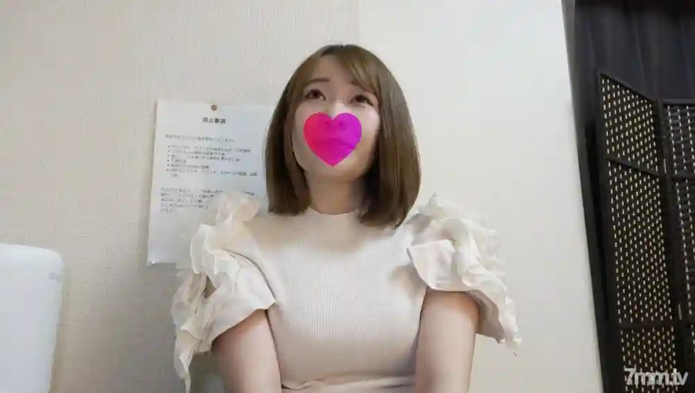 FC2-PPV-3053303 [Exclusive distribution 2980pt → 1980pt] Madoka, a beauty club member with a natural G cup, debuts at men's esthetics! Push down Madoka-san, who is attacking a small devil tick, and cum shot with raw blowjob raw paizuri raw insertion