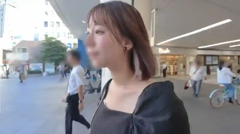 FC2-PPV-4768553 990 points until the 14th!! [First time] F-cup (MARCH) beauty "The salary at the lodge isn't enough…" Applying for a part-time job to pay for tuition