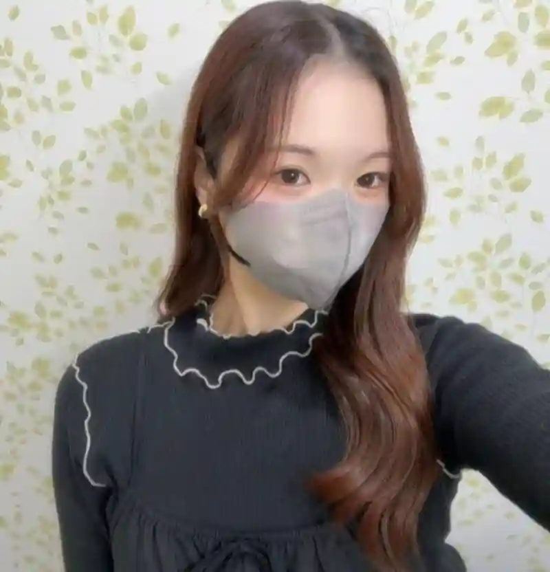 FC2-PPV-4812512 [Completely amateur] A shy and super cute 19-year-old college girl with an amazing figure. She's weak to pressure and ends up getting a massive creampie…